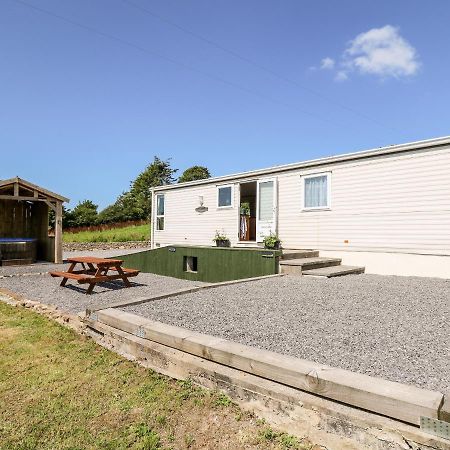 The Lodge Llanelli Luaran gambar