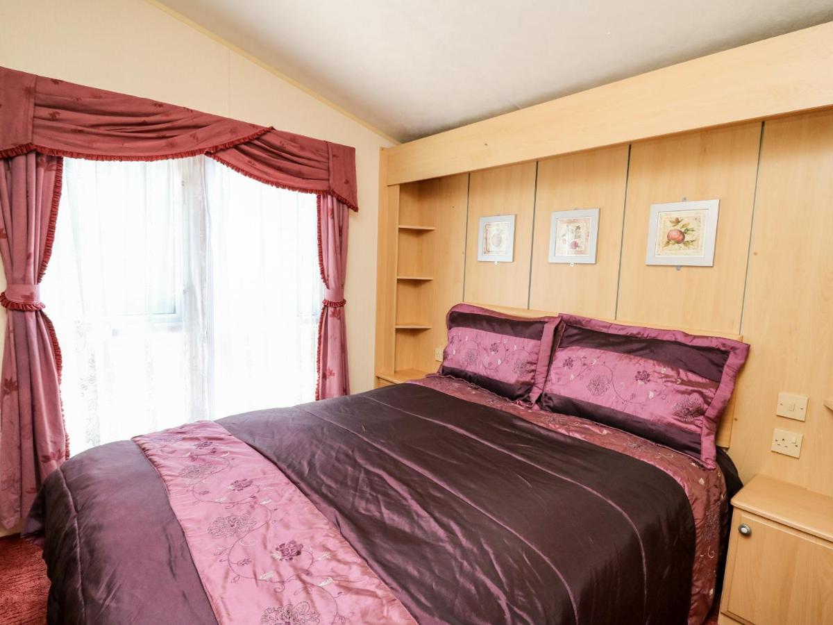 The Lodge Llanelli Luaran gambar